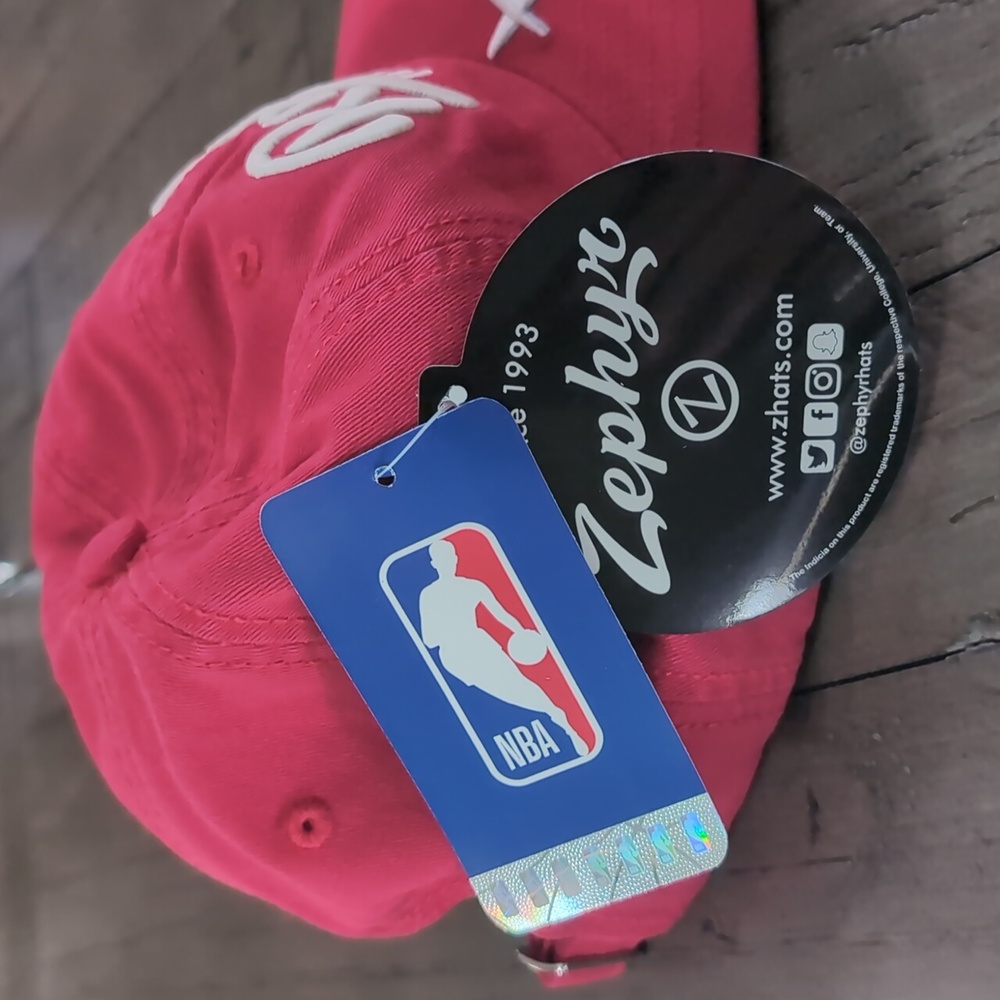 Red Houston Rockets Cap - Picture 2 of 4